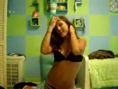 Curvaceous sporty brunette hair legal age teenager gives me hot show on livecam